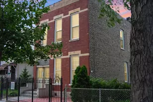 2148 W Erie St, Chicago, IL 60612 - Photo 1