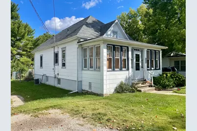 1407 Pulaski Street, Peru, IL 61354 - Photo 1