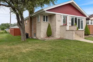 2958 W 103rd St, Chicago, IL 60655 - Photo 1