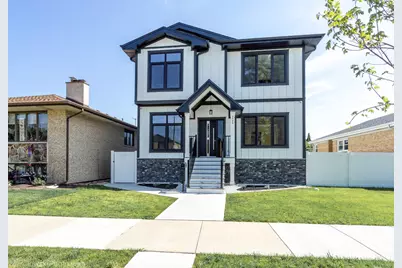 7735 W Catalpa Avenue, Chicago, IL 60656 - Photo 1