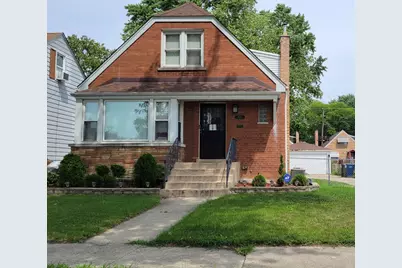 8815 S Albany Avenue, Evergreen Park, IL 60805 - Photo 1
