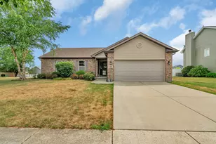 325 Enrietta Dr, Coal City, IL 60416 - Photo 1