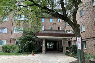 300 S Roselle Rd, Schaumburg, IL 60193 - Photo 1