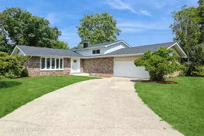 6820 Barrett Street, Downers Grove, IL 60516 - Photo 1