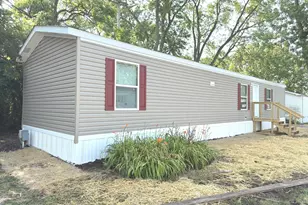 1712 S Dixie Hwy, Crete, IL 60417 - Photo 1