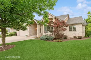 3061 Rosebrook Cir, Westchester, IL 60154 - Photo 1