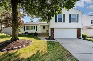 623 Brian Ave, Schaumburg, IL 60194 - Photo 1