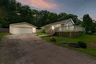 35W493 Riverside Dr, Saint Charles, IL 60174 - Photo 1
