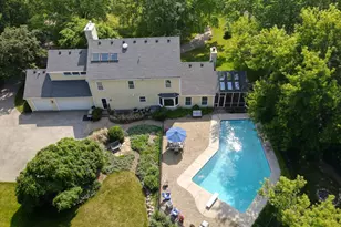 8 Stone Ridge Dr, South Barrington, IL 60010 - Photo 1