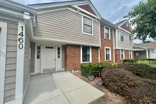 1460 7 Pines Rd, Schaumburg, IL 60193 - Photo 1