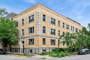 900 W Dakin St, Chicago, IL 60613 - Photo 1