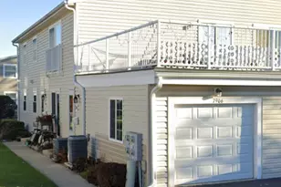 7906 W 163rd Ct, Tinley Park, IL 60477 - Photo 1