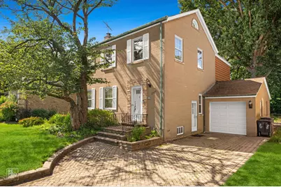 6718 N Jean Avenue, Chicago, IL 60646 - Photo 1