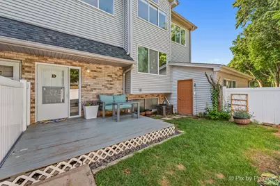 392 Park Ridge Lane #D, Aurora, IL 60504 - Photo 1