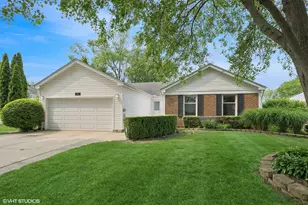 449 Caren Dr, Buffalo Grove, IL 60089 - Photo 1