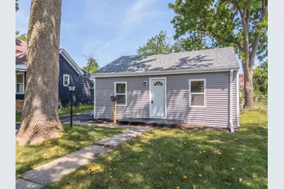 609 E Livingston Street, Pontiac, IL 61764 - Photo 1