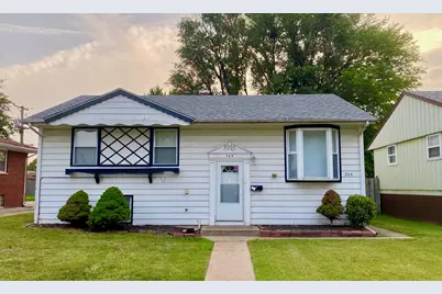 308 Clyde Avenue, Calumet City, IL 60409 - Photo 1