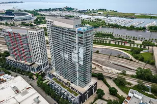 1901 S Calumet Ave, Chicago, IL 60616 - Photo 1