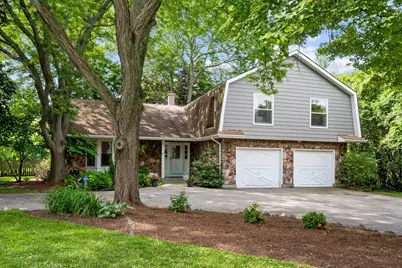 308 Signe Court, Lake Bluff, IL 60044 - Photo 1