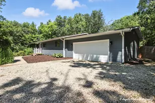 3214 Edgewood Dr, Wonder Lake, IL 60097 - Photo 1