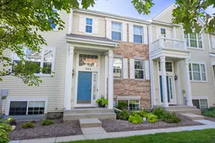 904 Clover Ln, Pingree Grove, IL 60140 - Photo 1