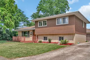 1035 Walter St, Lemont, IL 60439 - Photo 1