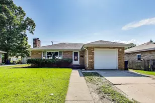 2113 Walnut St, Waukegan, IL 60087 - Photo 1