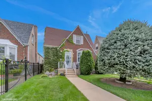 2921 N Mobile Ave, Chicago, IL 60634 - Photo 1