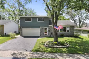 209 June Ln, Lombard, IL 60148 - Photo 1