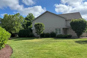 9002 Mansfield Dr, Tinley Park, IL 60487 - Photo 1