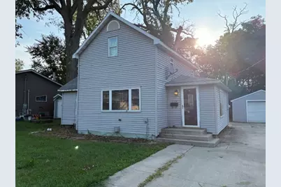 212 Yount Avenue, Watseka, IL 60970 - Photo 1