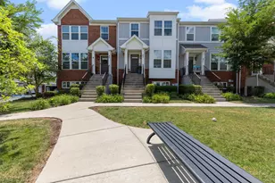 63 Nicholas Dr W, Des Plaines, IL 60016 - Photo 1