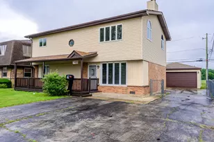 13319 Crestwood Dr, Crestwood, IL 60418 - Photo 1