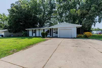698 Downey Drive, Princeton, IL 61356 - Photo 1