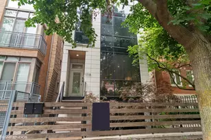 1718 W Le Moyne St, Chicago, IL 60622 - Photo 1