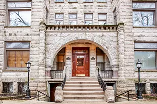 551 W Belden Ave, Chicago, IL 60614 - Photo 1