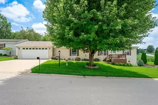 5737 Butternut Dr, Machesney Park, IL 61115 - Photo 1