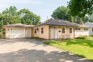 124 Tilton Park Dr, Dekalb, IL 60115 - Photo 1