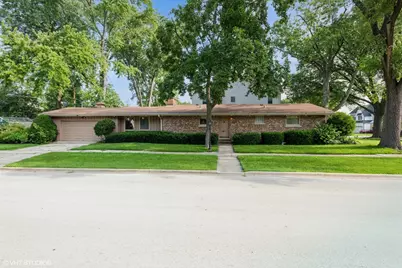 461 W Grantley Avenue, Elmhurst, IL 60126 - Photo 1