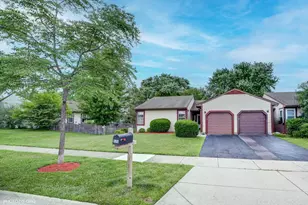 505 Lyon Dr, Buffalo Grove, IL 60089 - Photo 1