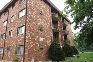 7110 W 93rd Pl, Oak Lawn, IL 60453 - Photo 1