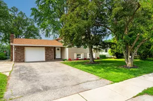 337 E Briarcliff Rd, Bolingbrook, IL 60440 - Photo 1