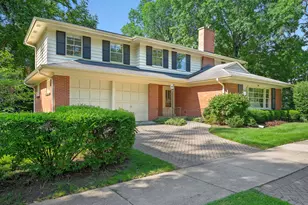 301 S Edgewood Ave, La Grange, IL 60525 - Photo 1