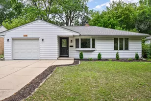 114 S Linden Ave, Palatine, IL 60074 - Photo 1