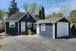 13 E Lake Shore Dr, Round Lake Park, IL 60073 - Photo 1