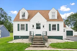 6N566 Maple Ave, Wood Dale, IL 60191 - Photo 1