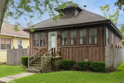 913 Kelly Avenue, Joliet, IL 60435 - Photo 1