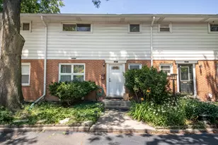 817 Hibbard Rd, Wilmette, IL 60091 - Photo 1