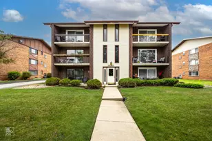 15353 Treetop Dr, Orland Park, IL 60462 - Photo 1