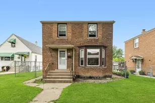 5220 S Natoma Ave, Chicago, IL 60638 - Photo 1